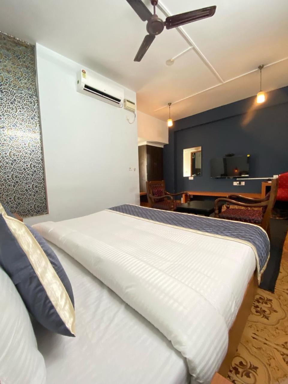 Montecarlo Hotel 마하발리푸람 외부 사진
